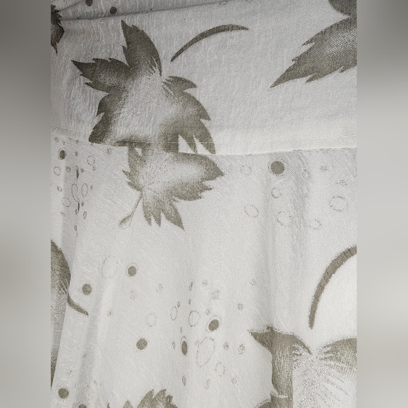 VINTAGE white mini skirt, sparkly leaf pattern, size S - Picture 4 of 6